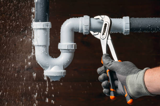 Professional Gas Line Repair technician working in Caroga Lake, NY